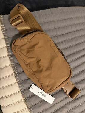 ODODOS Unisex Mini Belt Bag with Adjustable Strap, Khaki